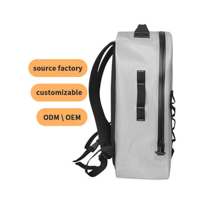Couleur gris-clair imperméable adaptée aux besoins du client du sac à dos 25l de TPU pour extérieur